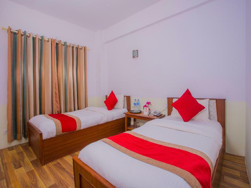 Oyo 255 White Zambala Hotel Catmandu Exterior foto